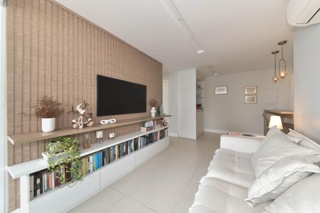 Sala de apartamento à venda com 2 quartos, 70m² em Campo Belo, São Paulo