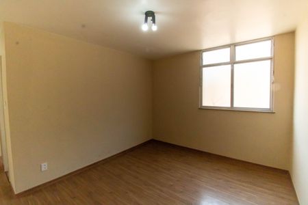 Sala de apartamento para alugar com 2 quartos, 65m² em Santa Rosa, Niterói