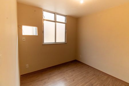 Quarto 2 de apartamento para alugar com 2 quartos, 65m² em Santa Rosa, Niterói