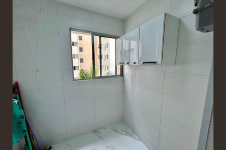 Apartamento para alugar com 63m², 3 quartos e 1 vagaÁrea de Serviço
