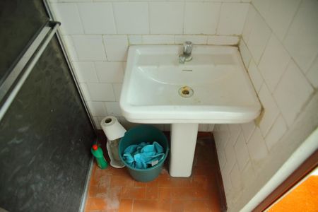 Casa à venda com 98m², 2 quartos e 1 vagaBanheiro 