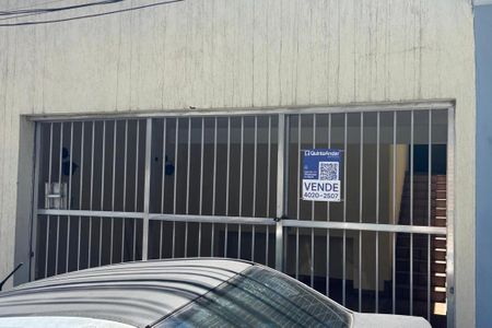 Casa à venda com 98m², 2 quartos e 1 vagaFachada 