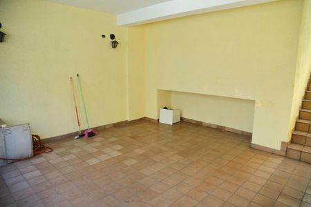 Casa à venda com 98m², 2 quartos e 1 vagaGaragem 
