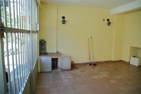 Casa à venda com 98m², 2 quartos e 1 vagaGaragem 