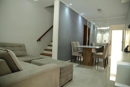 Sala de casa de condomínio para alugar com 2 quartos, 135m² em Parque Espacial, São Bernardo do Campo