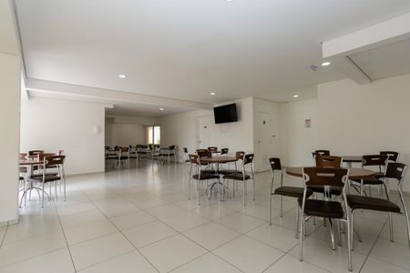 Apartamento à venda com 66m², 2 quartos e 2 vagas Apartamento à venda com 66m², 2 quartos e 2 vagasÁrea comum - Salão de festas