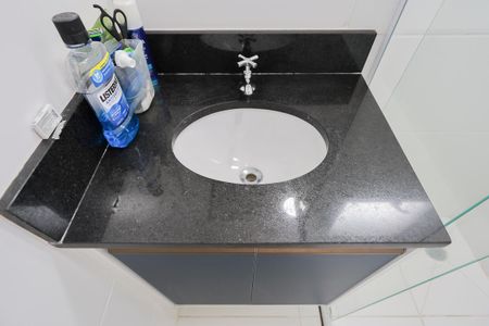 Apartamento à venda com 66m², 2 quartos e 2 vagas Apartamento à venda com 66m², 2 quartos e 2 vagasBanheiro da suíte