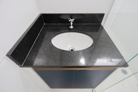 Apartamento à venda com 66m², 2 quartos e 2 vagas Apartamento à venda com 66m², 2 quartos e 2 vagasBanheiro social