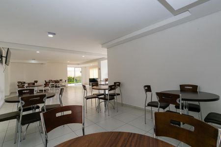Apartamento à venda com 66m², 2 quartos e 2 vagas Apartamento à venda com 66m², 2 quartos e 2 vagasÁrea comum - Salão de festas