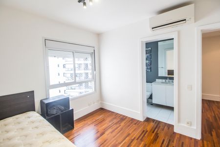 Apartamento para alugar com 200m², 3 quartos e 3 vagas Apartamento para alugar com 200m², 3 quartos e 3 vagasSuíte 3