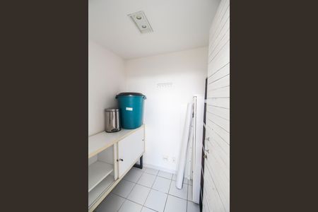 Apartamento para alugar com 200m², 3 quartos e 3 vagas Apartamento para alugar com 200m², 3 quartos e 3 vagasDespensa