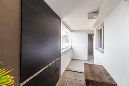 Apartamento para alugar com 200m², 3 quartos e 3 vagas Apartamento para alugar com 200m², 3 quartos e 3 vagasVaranda gourmet