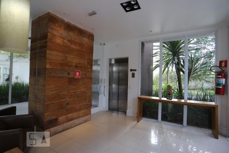 Apartamento para alugar com 200m², 3 quartos e 3 vagas Apartamento para alugar com 200m², 3 quartos e 3 vagasHall social