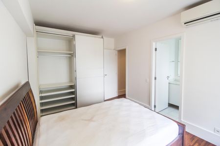 Apartamento para alugar com 200m², 3 quartos e 3 vagas Apartamento para alugar com 200m², 3 quartos e 3 vagasSuíte 2