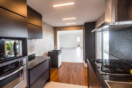 Apartamento para alugar com 200m², 3 quartos e 3 vagas Apartamento para alugar com 200m², 3 quartos e 3 vagasCozinha