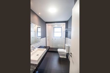 Apartamento para alugar com 200m², 3 quartos e 3 vagas Apartamento para alugar com 200m², 3 quartos e 3 vagasBanheiro da Suíte