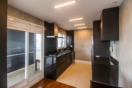 Apartamento para alugar com 200m², 3 quartos e 3 vagas Apartamento para alugar com 200m², 3 quartos e 3 vagasCozinha