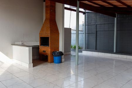 Apartamento para alugar com 60m², 2 quartos e 1 vaga Apartamento para alugar com 60m², 2 quartos e 1 vagaÁrea comum - Churrasqueira