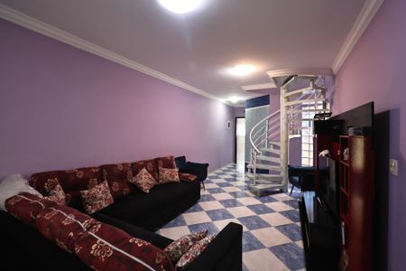 Casa à venda com 230m², 4 quartos e 2 vagasSala