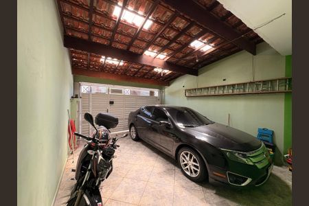 Casa à venda com 230m², 4 quartos e 2 vagasGaragem