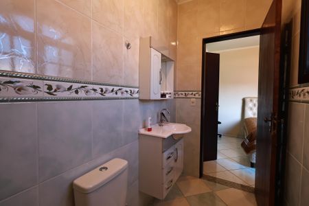 Casa à venda com 230m², 4 quartos e 2 vagasBanheiro da Suíte 3