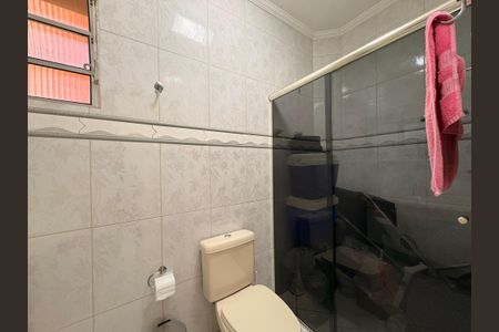 Casa à venda com 230m², 4 quartos e 2 vagasBanheiro casa 2
