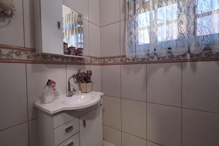 Casa à venda com 230m², 4 quartos e 2 vagasLavabo