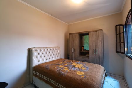 Casa à venda com 230m², 4 quartos e 2 vagasSuite 3