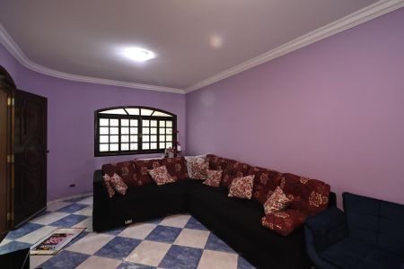 Casa à venda com 230m², 4 quartos e 2 vagasSala