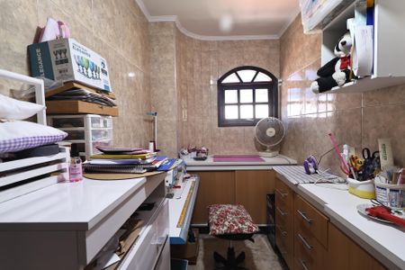 Casa à venda com 230m², 4 quartos e 2 vagasQuarto/ escritório 