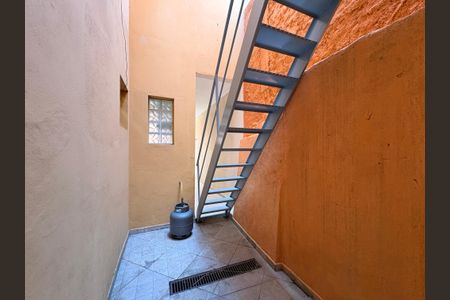 Casa à venda com 230m², 4 quartos e 2 vagasÁrea privativa 