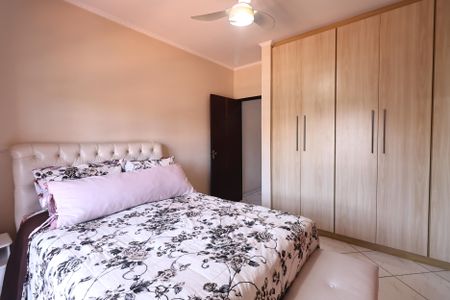 Casa à venda com 230m², 4 quartos e 2 vagasSuite 1