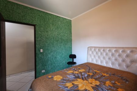 Casa à venda com 230m², 4 quartos e 2 vagasSuite 3