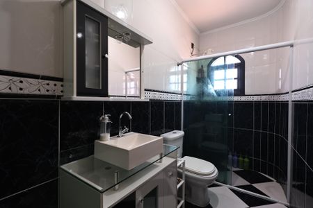 Casa à venda com 230m², 4 quartos e 2 vagasBanheiro da Suíte 1