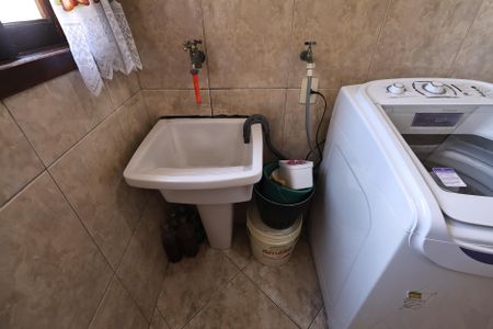 Casa à venda com 230m², 4 quartos e 2 vagasLavanderia