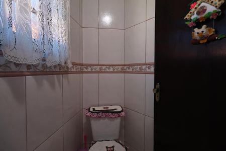 Casa à venda com 230m², 4 quartos e 2 vagasLavabo