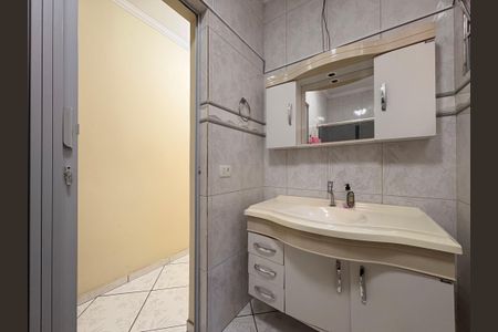 Casa à venda com 230m², 4 quartos e 2 vagasBanheiro casa 2