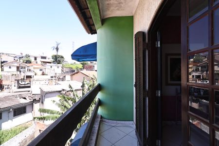 Casa à venda com 230m², 4 quartos e 2 vagasSacada da suíte 2