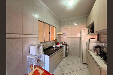 Casa à venda com 230m², 4 quartos e 2 vagasCozinha casa 2
