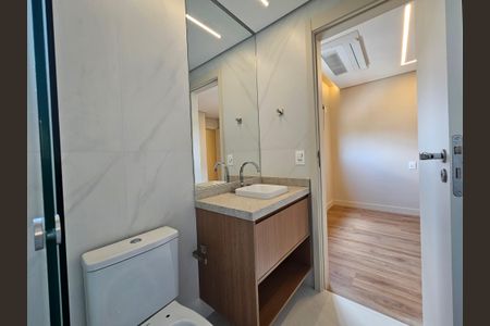 Apartamento à venda com 143m², 3 quartos e 2 vagasBanheiro da Suíte 3