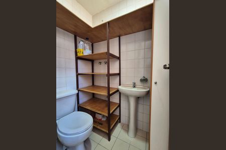 Apartamento para alugar com 85m², 3 quartos e 2 vagas Apartamento para alugar com 85m², 3 quartos e 2 vagasBanheiro de Serviço