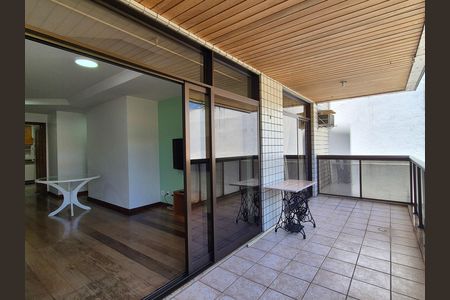 Apartamento para alugar com 85m², 3 quartos e 2 vagas Apartamento para alugar com 85m², 3 quartos e 2 vagasVaranda