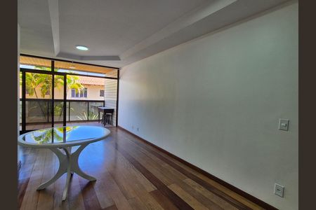 Apartamento para alugar com 85m², 3 quartos e 2 vagas Apartamento para alugar com 85m², 3 quartos e 2 vagasSala