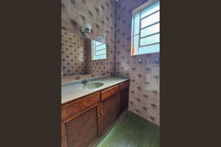 Casa para alugar com 140m², 3 quartos e 3 vagas Casa para alugar com 140m², 3 quartos e 3 vagasBanheiro