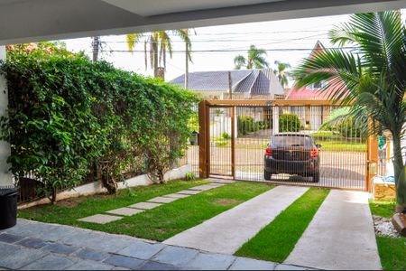 Casa à venda com 185m², 4 quartos e 4 vagas