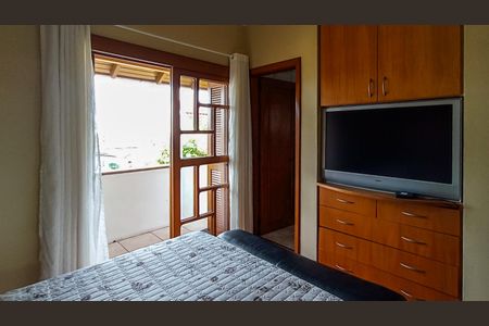 Casa à venda com 4 quartos, 185m² em Espírito Santo, Porto Alegre