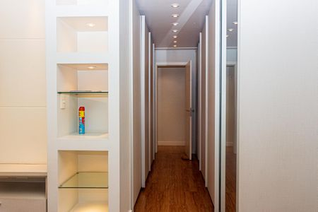 Apartamento à venda com 229m², 4 quartos e 4 vagasCloset da Suíte Master