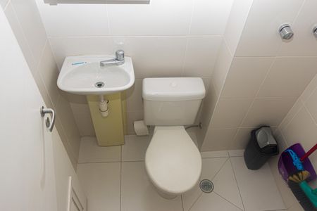 Apartamento à venda com 229m², 4 quartos e 4 vagasBanheiro de serviço