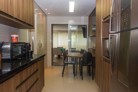 Apartamento à venda com 229m², 4 quartos e 4 vagasCozinha