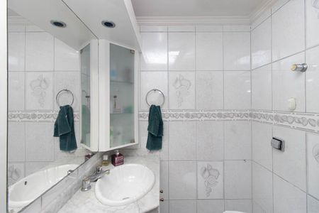 Apartamento à venda com 83m², 3 quartos e 1 vaga Apartamento à venda com 83m², 3 quartos e 1 vagaBanheiro